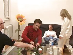 کرم گربه داغ milf با ...